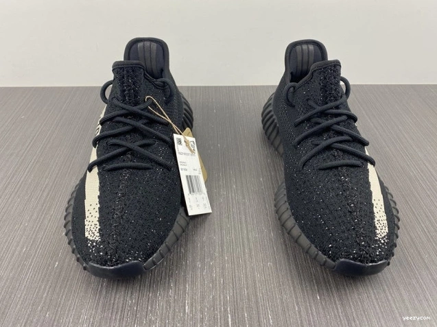 Yeezy White Core Adidas Boost BY1604 Black V2 350 1022